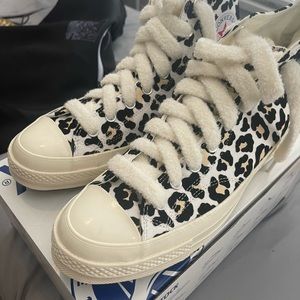 New ds converse all star size 10.5